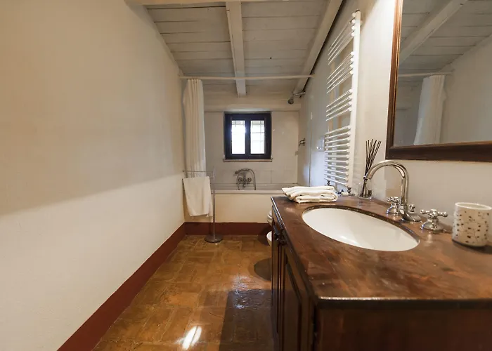 Castello Di Torcrescenza Hotel 3*